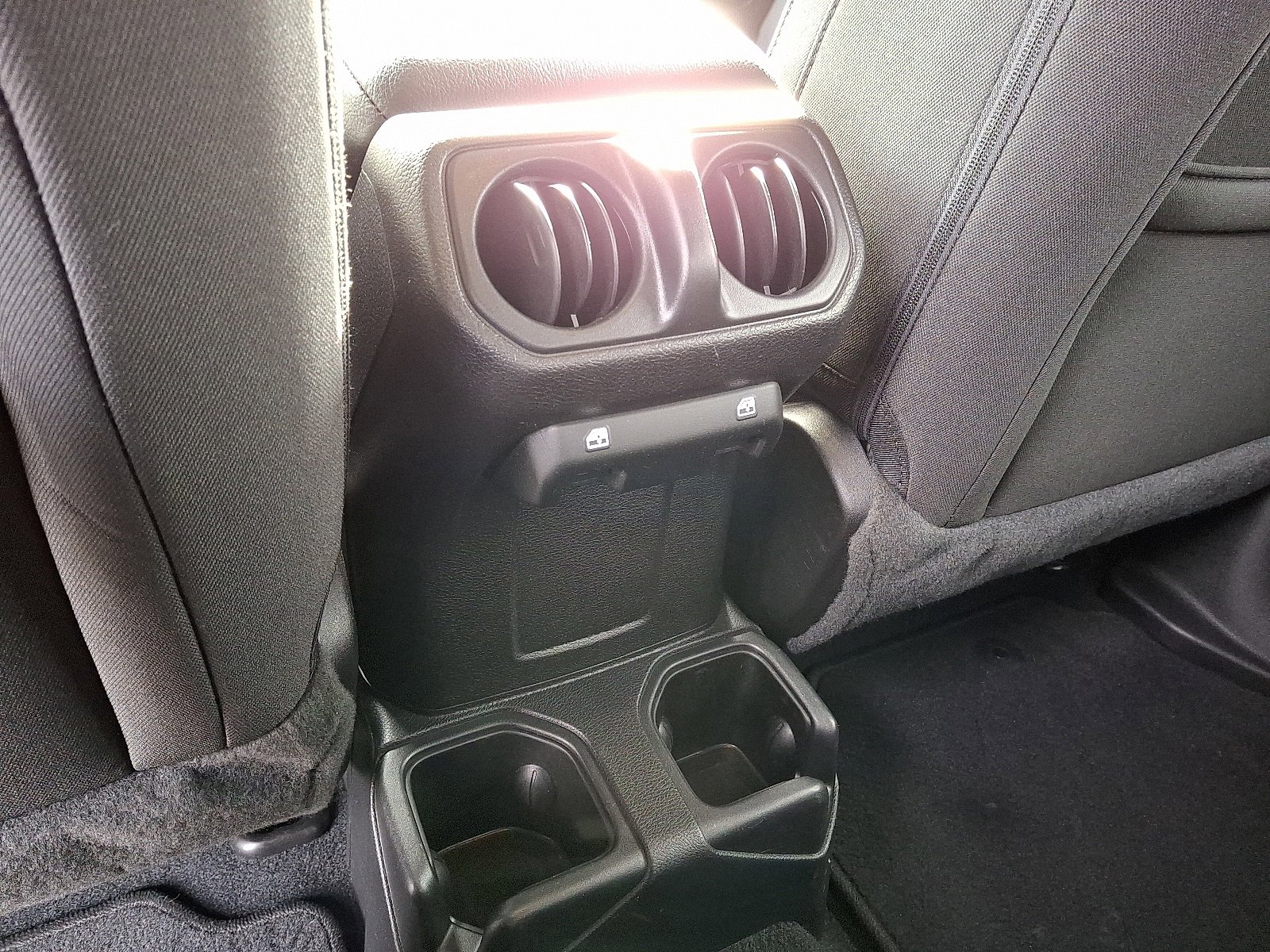 Used 2022 Jeep Gladiator Willys image 12