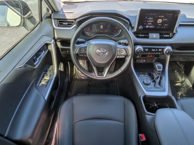 Used 2025 Toyota RAV4 XLE Premium AWD/4WD image 17