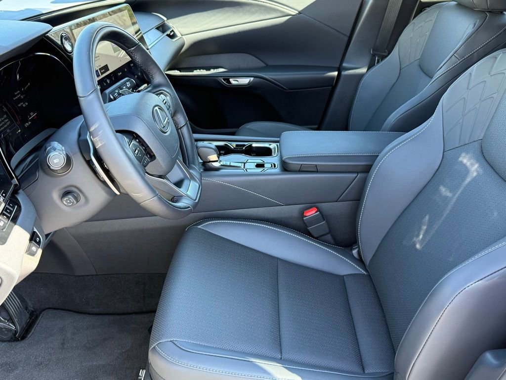 Used 2025 Lexus RX 350 Premium image 15