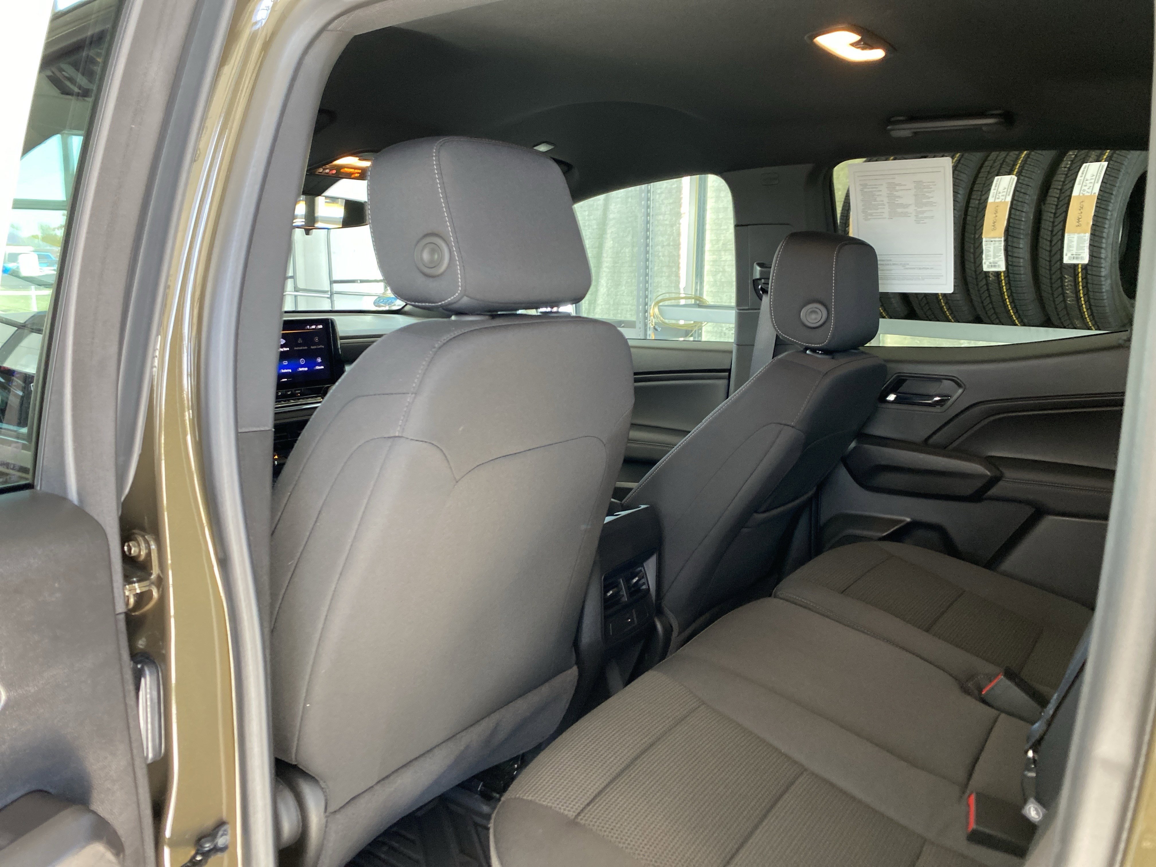 Used 2024 Chevrolet Colorado LT w/ LT Convenience Package image 20