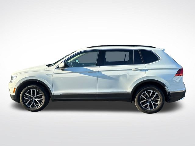 Used 2020 Volkswagen Tiguan SE w/ Panoramic Sunroof Package AWD/4WD image 2