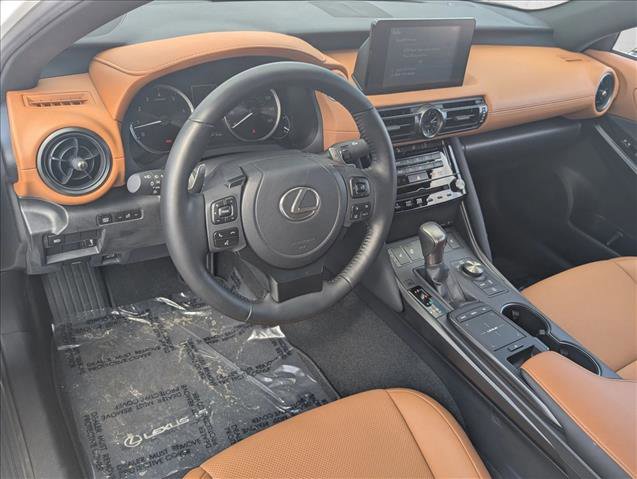 Used 2025 Lexus IS 350 F Sport RWD image 10