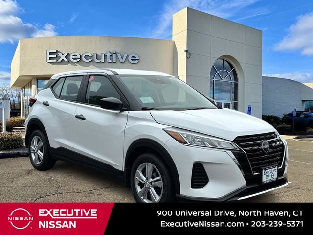 Used 2025 Nissan Kicks Play S FWD image 1