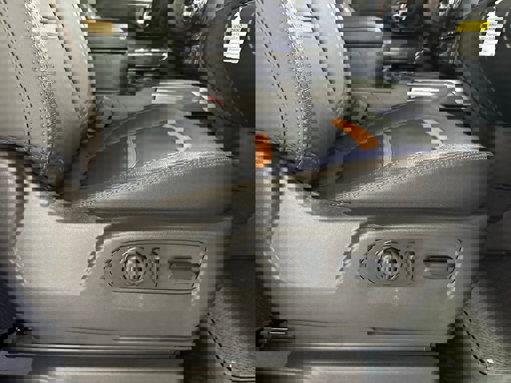 Used 2022 GMC Sierra 2500 AT4 image 58