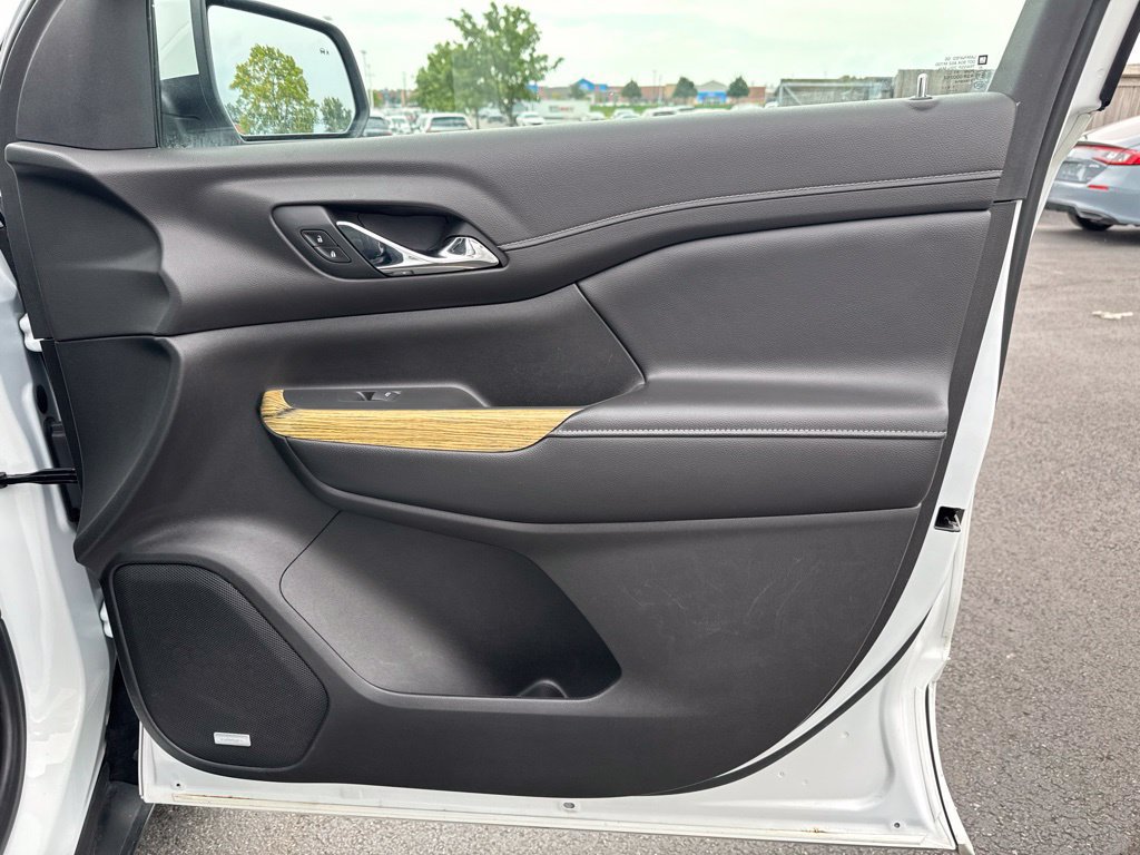 Used 2019 GMC Acadia Denali AWD/4WD image 36
