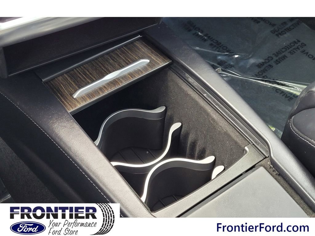 Used 2016 Tesla Model X 90D image 25