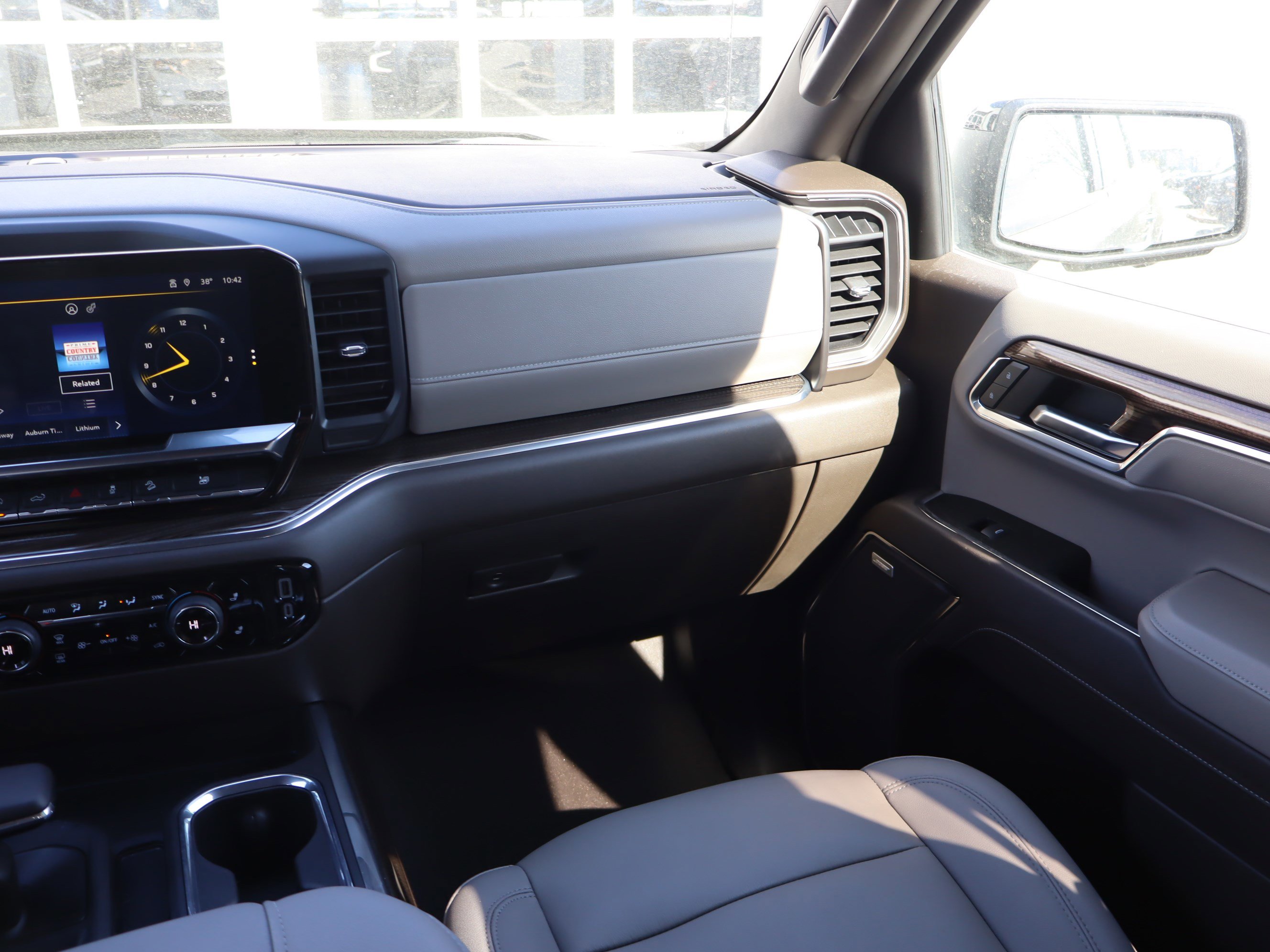 Used 2024 Chevrolet Silverado 1500 RST image 16