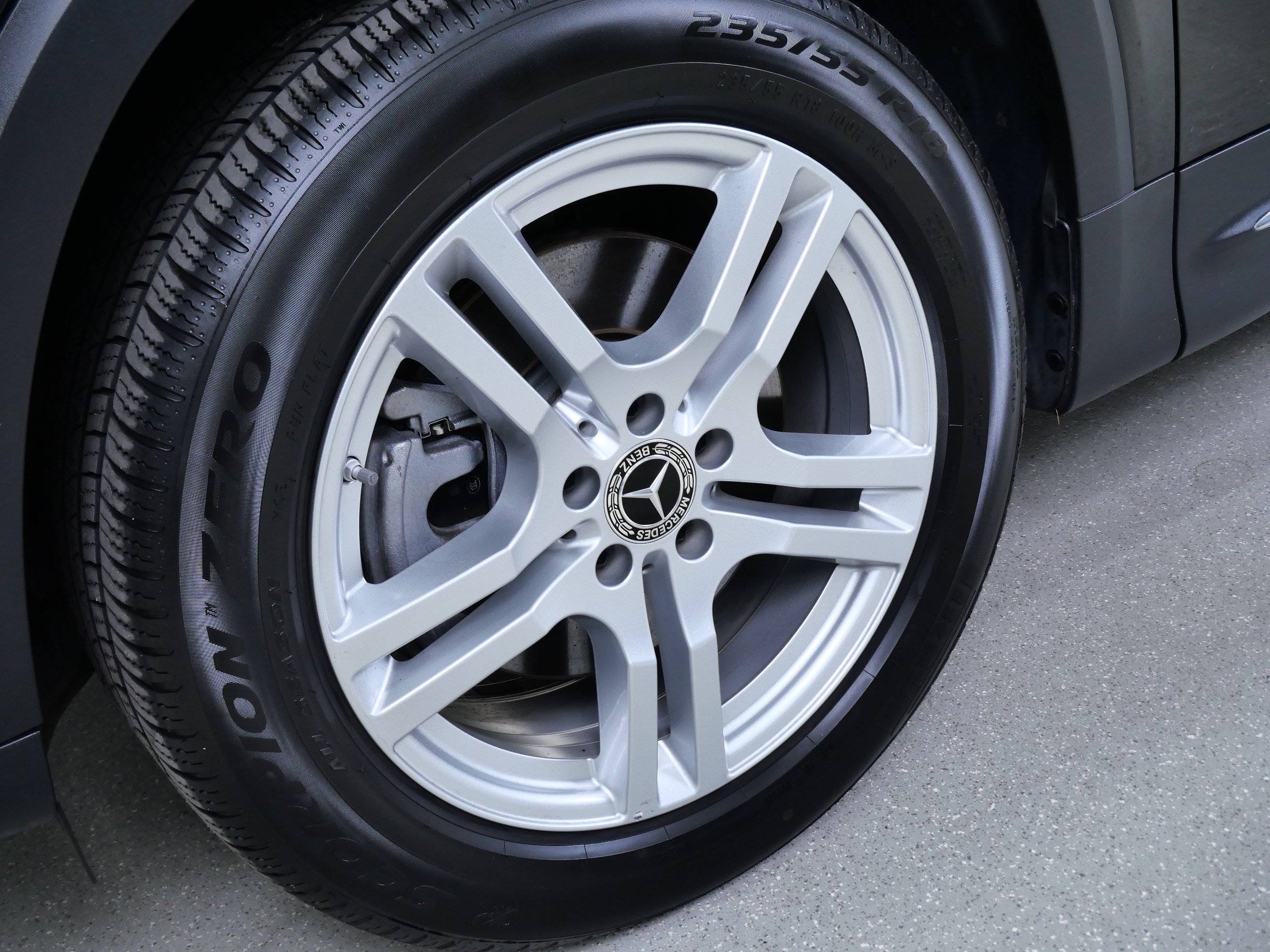 Used 2023 Mercedes-Benz GLB 250 4MATIC image 13