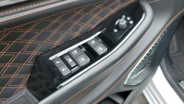 Certified 2022 Jeep Grand Cherokee Summit image 11