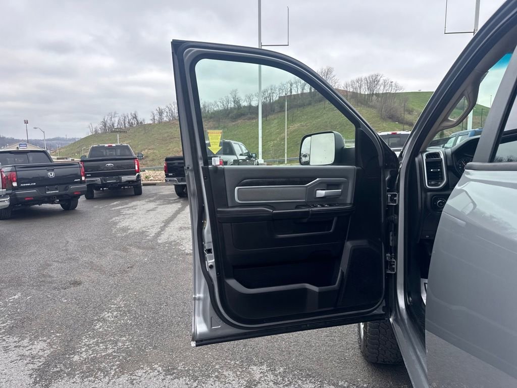 Used 2019 RAM 2500 Big Horn image 24