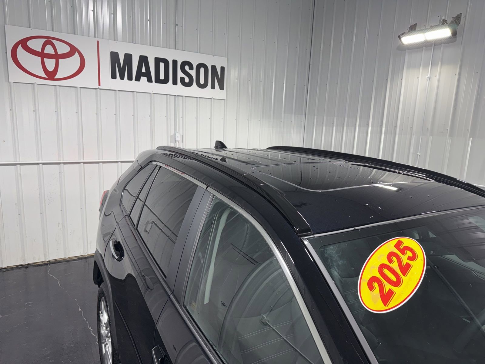 Used 2025 Toyota RAV4 Limited w/ Weather Package AWD/4WD image 10