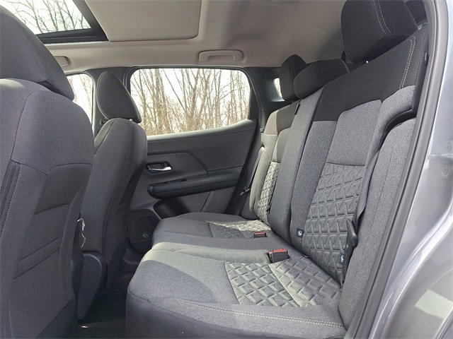 New 2025 Nissan Kicks SV w/ SV Premium Package image 5