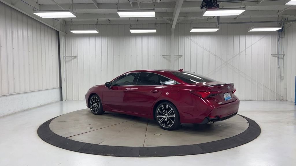 Used 2019 Toyota Avalon Touring w/ Advanced Safety Package FWD image 6