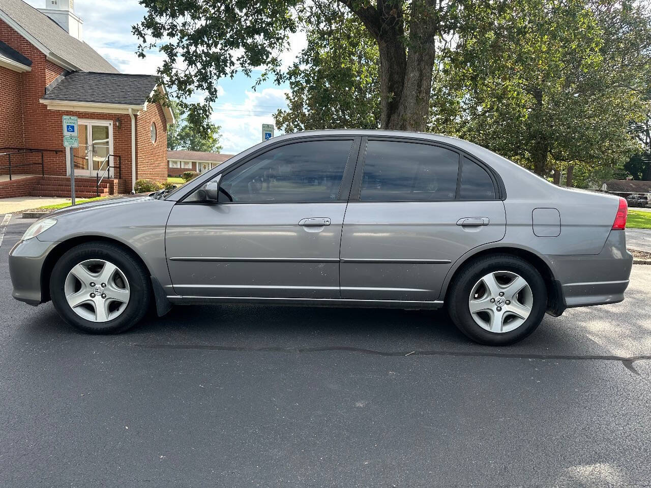 Used 2004 Honda Civic EX image 9