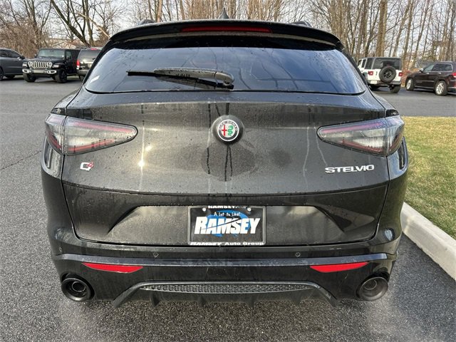 New 2025 Alfa Romeo Stelvio Sprint image 16