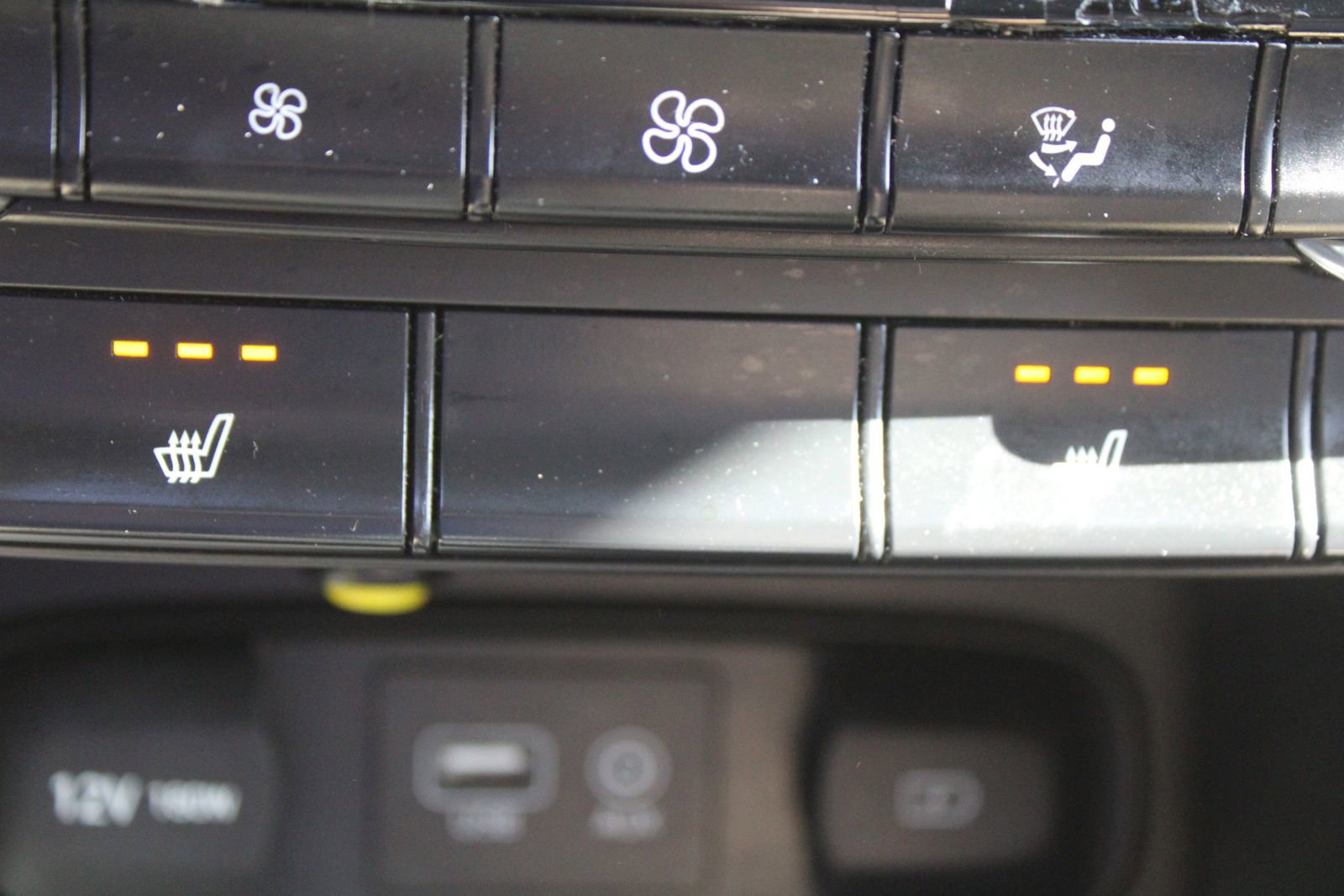 Used 2019 Hyundai Santa Fe Limited image 41