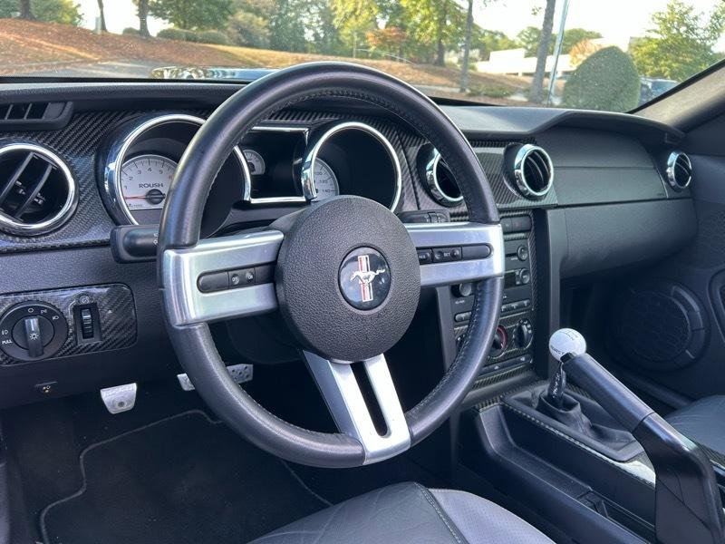 Used 2006 Ford Mustang GT RWD image 13