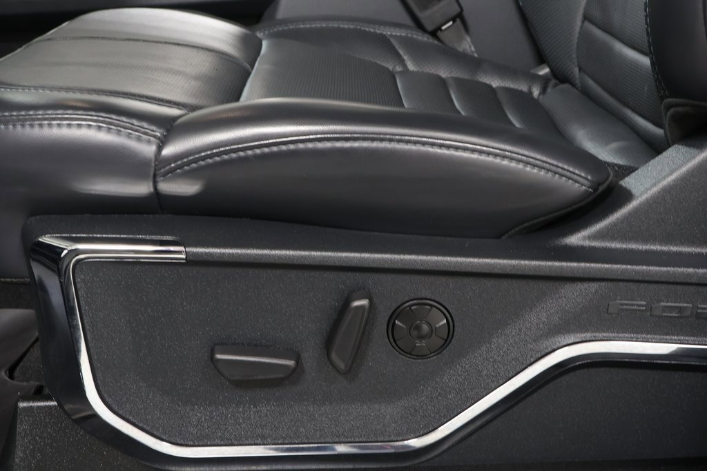 Used 2025 Ford F250 Platinum image 19