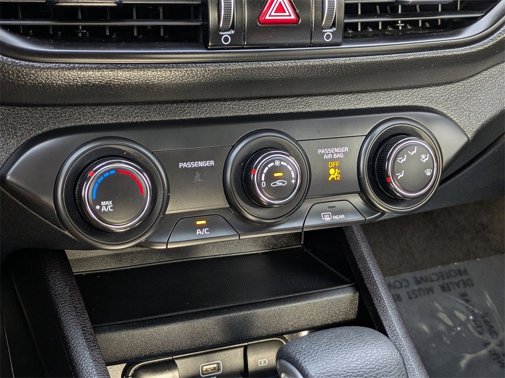 Used 2024 Kia Forte LXS image 17