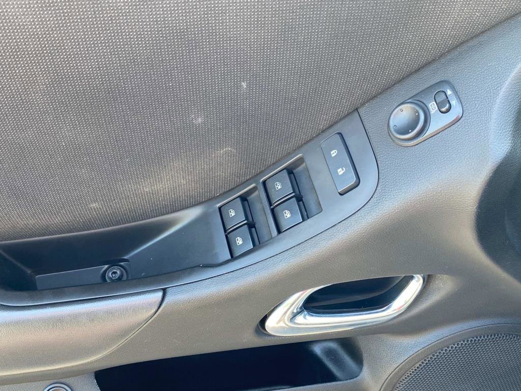 Used 2014 Chevrolet Camaro LT image 12
