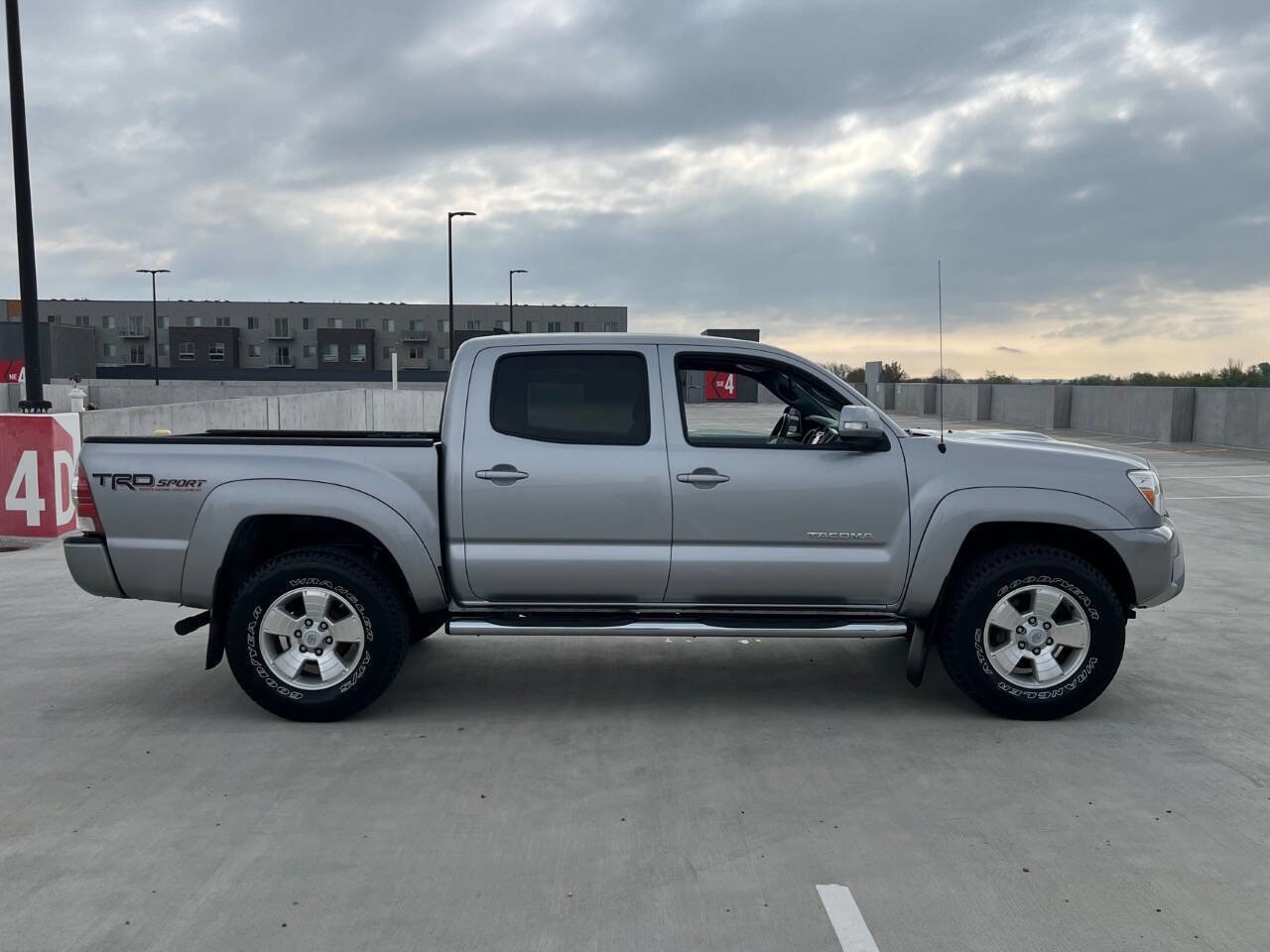 Used 2014 Toyota Tacoma 4x4 Double Cab w/ TRD Sport Package image 8