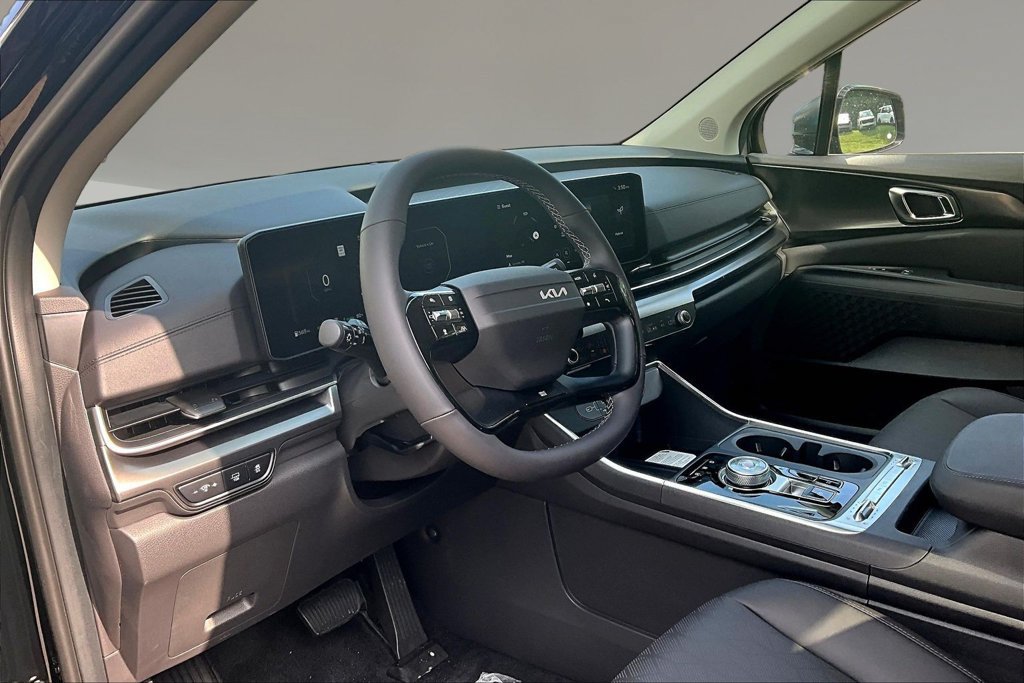 New 2027 Kia Carnival SX FWD image 7