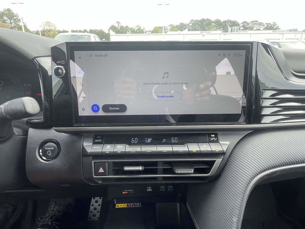 Used 2025 Toyota Camry SE w/ Multimedia Upgrade Package FWD image 29