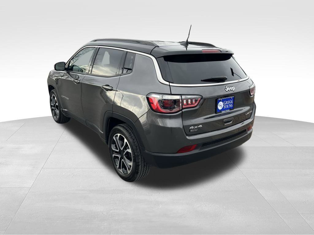 Used 2022 Jeep Compass Limited image 4