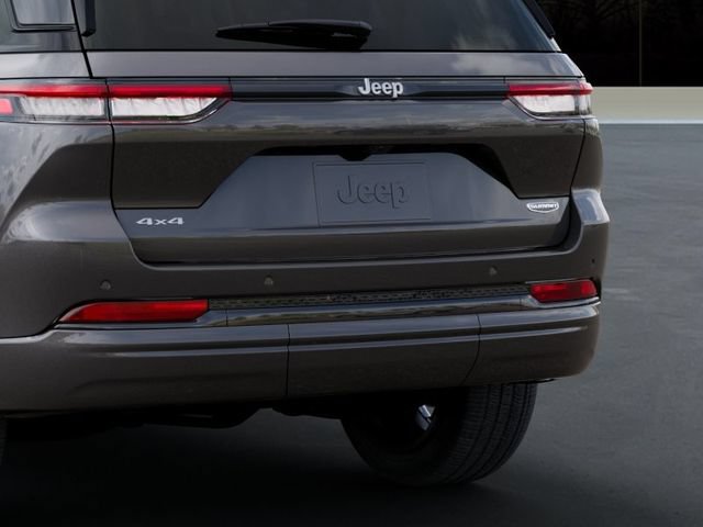 New 2026 Jeep Grand Cherokee Summit AWD/4WD image 13
