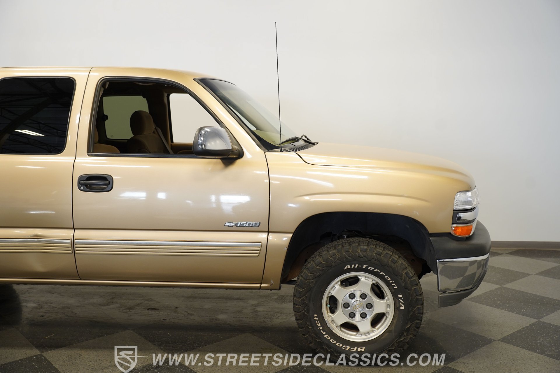 Used 2000 Chevrolet Silverado 1500 LS w/ Off-Road Chassis Pkg AWD/4WD image 34
