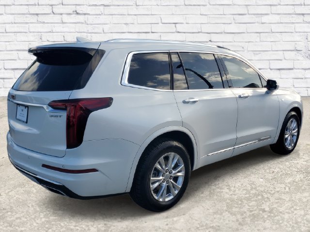 Certified 2024 Cadillac XT6 Luxury FWD image 4