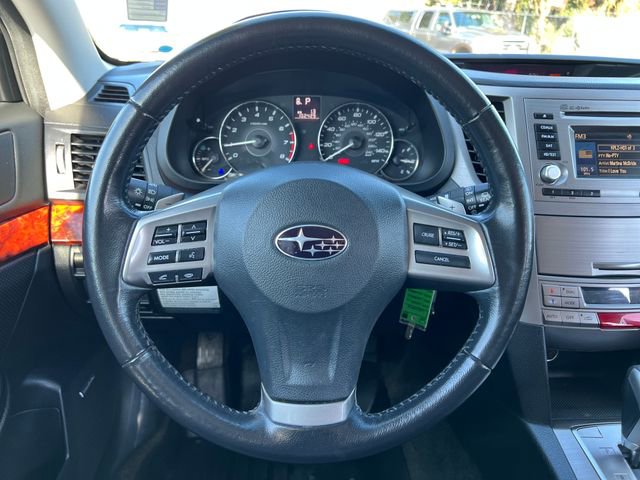 Used 2012 Subaru Outback 2.5i Limited AWD/4WD image 18