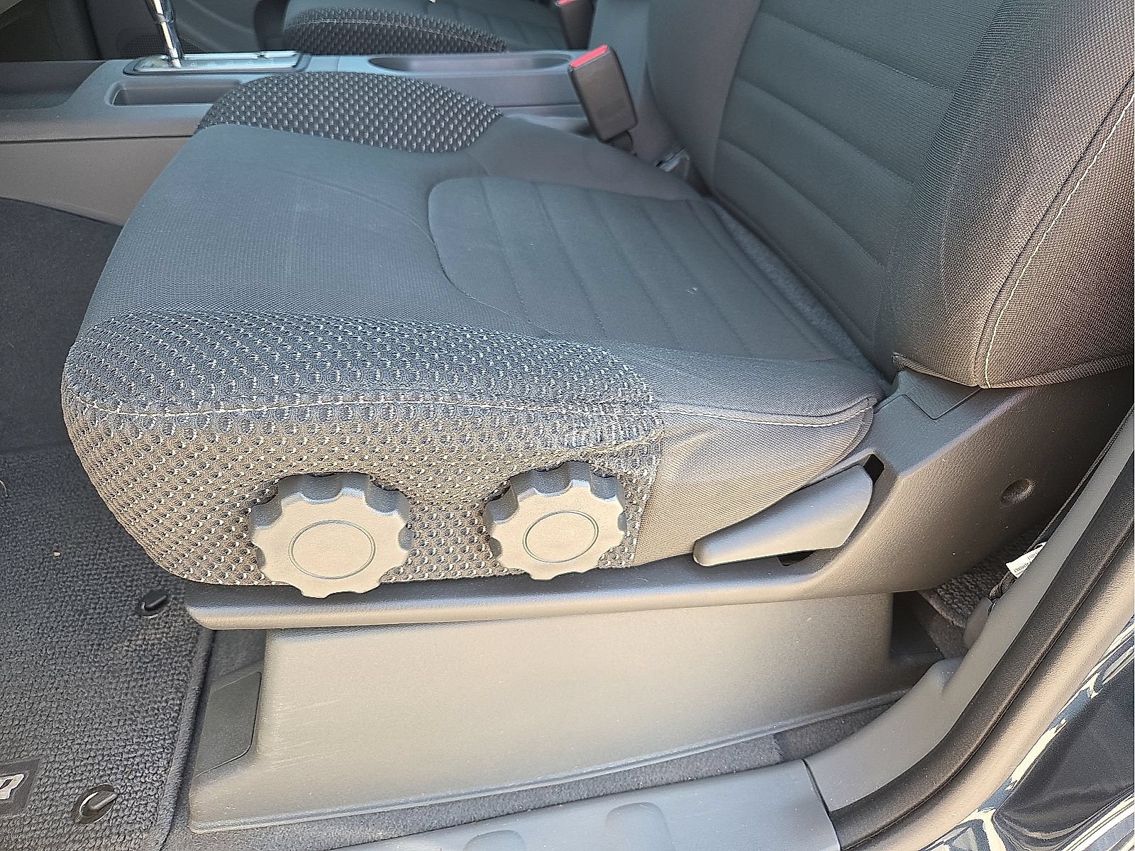 Used 2019 Nissan Frontier Desert Runner RWD image 14