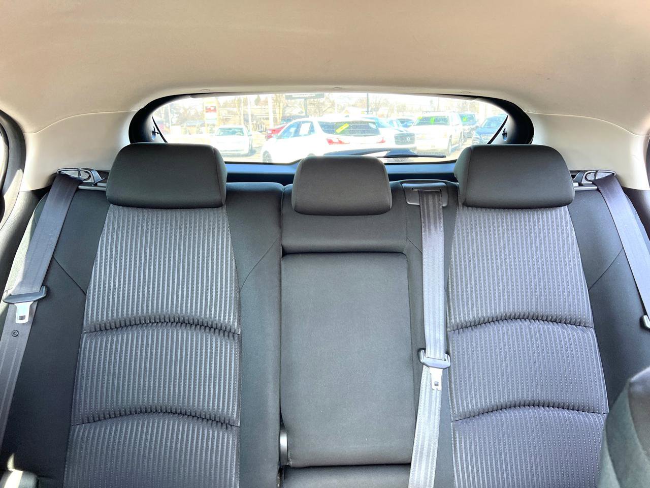 Used 2015 MAZDA MAZDA3 i Touring image 31