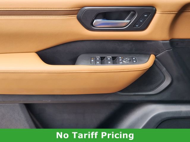 Used 2025 Nissan Armada SL image 21