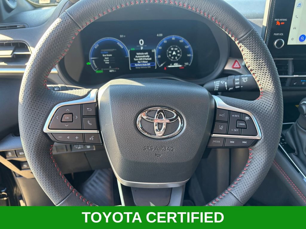 Certified 2025 Toyota Sienna XSE w/ XSE Premium Package image 14