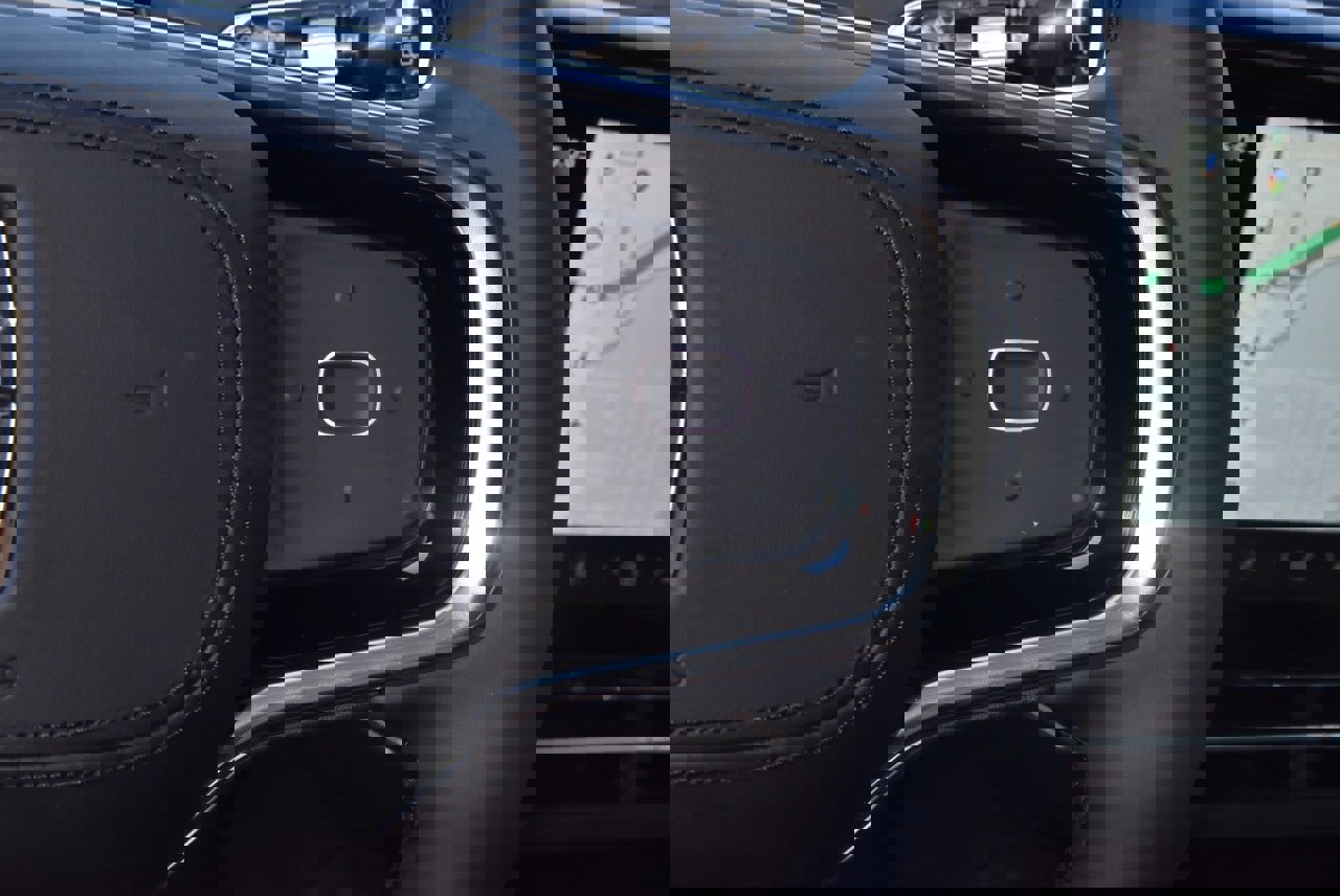 New 2026 Lincoln Nautilus Premier w/ Equipment Group 102A image 24