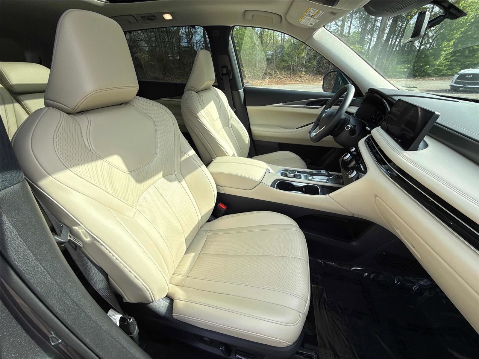 Used 2023 INFINITI QX60 Luxe w/ Cargo Package AWD/4WD image 27