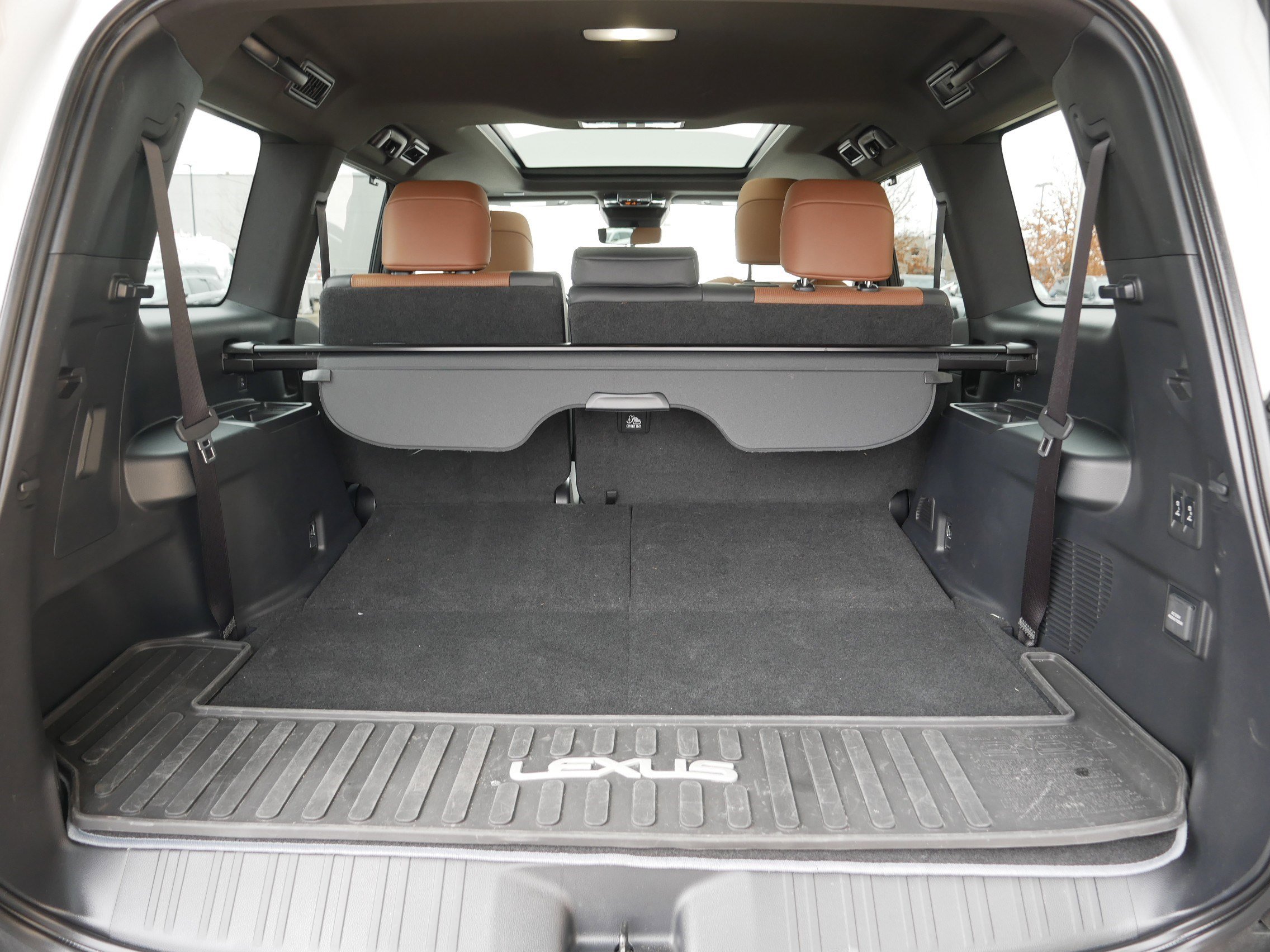 Used 2024 Lexus GX 550 w/ Accessory Package (2T) image 18