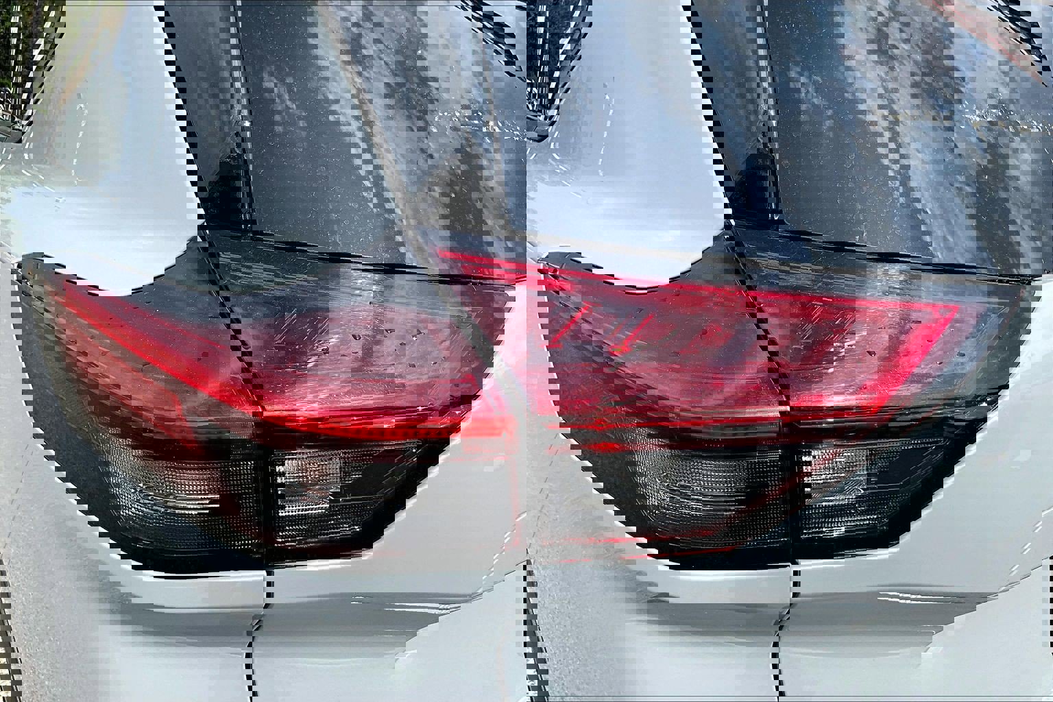 Used 2023 Nissan Rogue SL AWD/4WD image 32