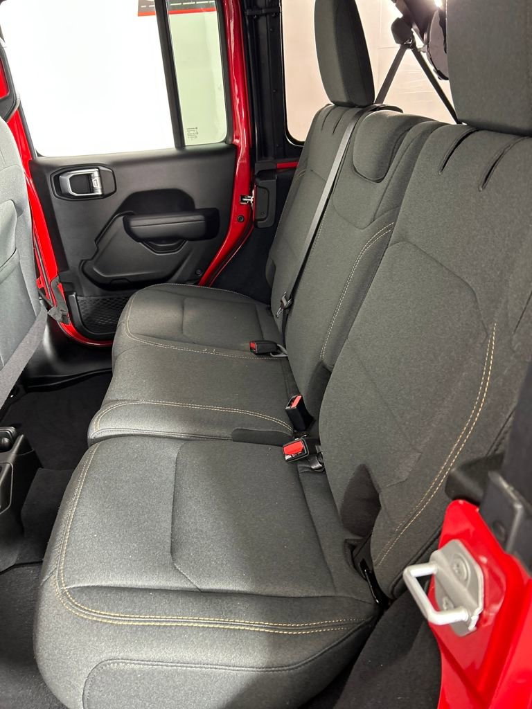 Used 2024 Jeep Wrangler Sport S image 17