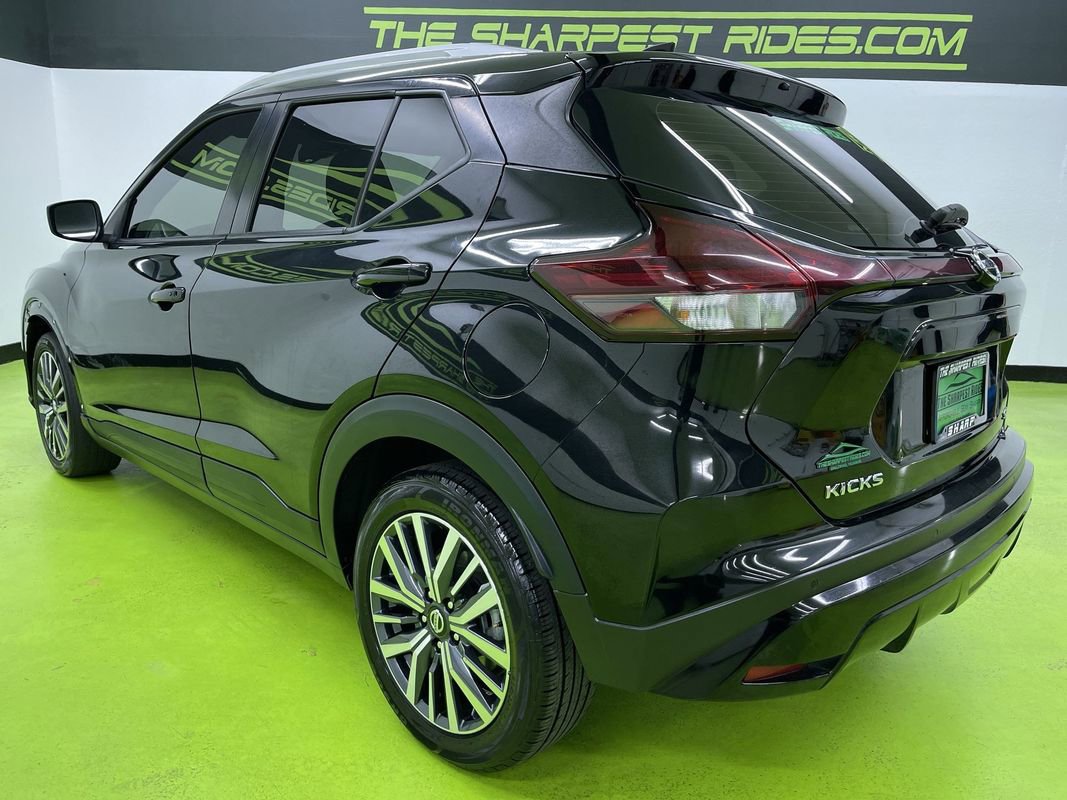 Used 2021 Nissan Kicks SV image 7