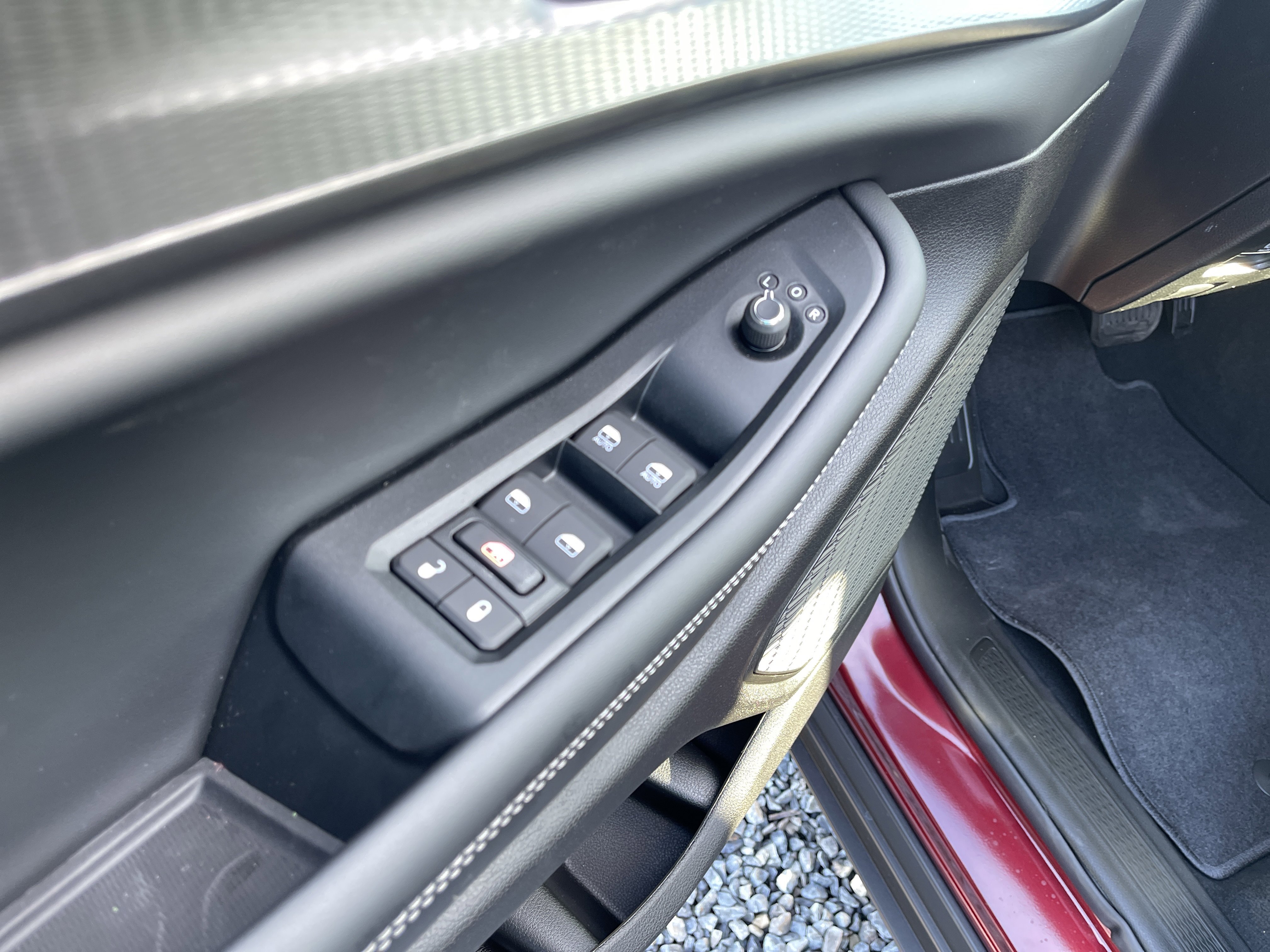 New 2025 Jeep Grand Cherokee Altitude image 8