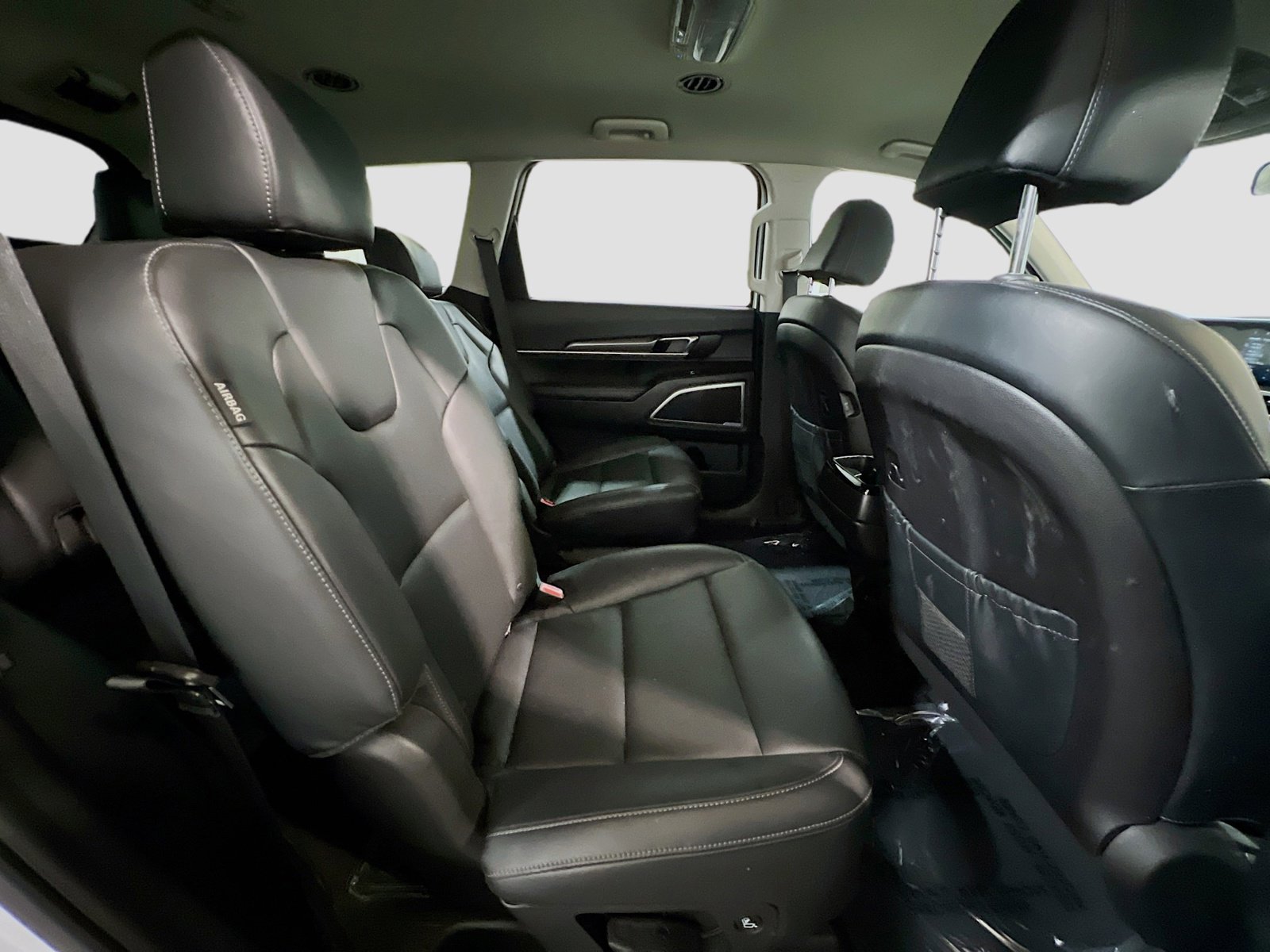 Used 2024 Kia Telluride S image 21