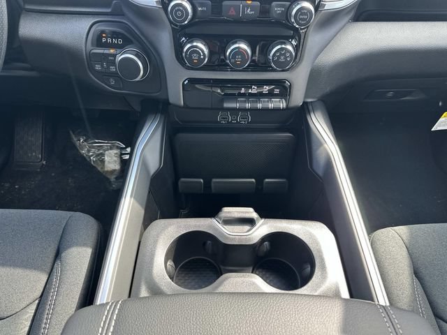 New 2026 RAM 1500 Express AWD/4WD image 14