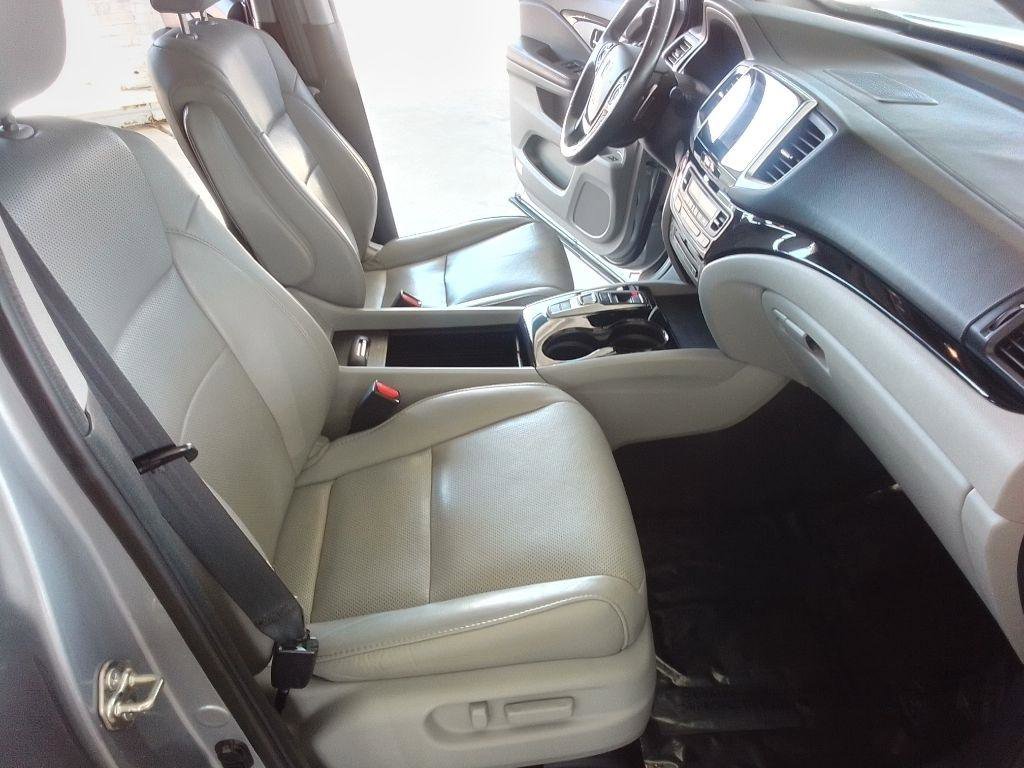 Used 2017 Honda Pilot Elite image 17