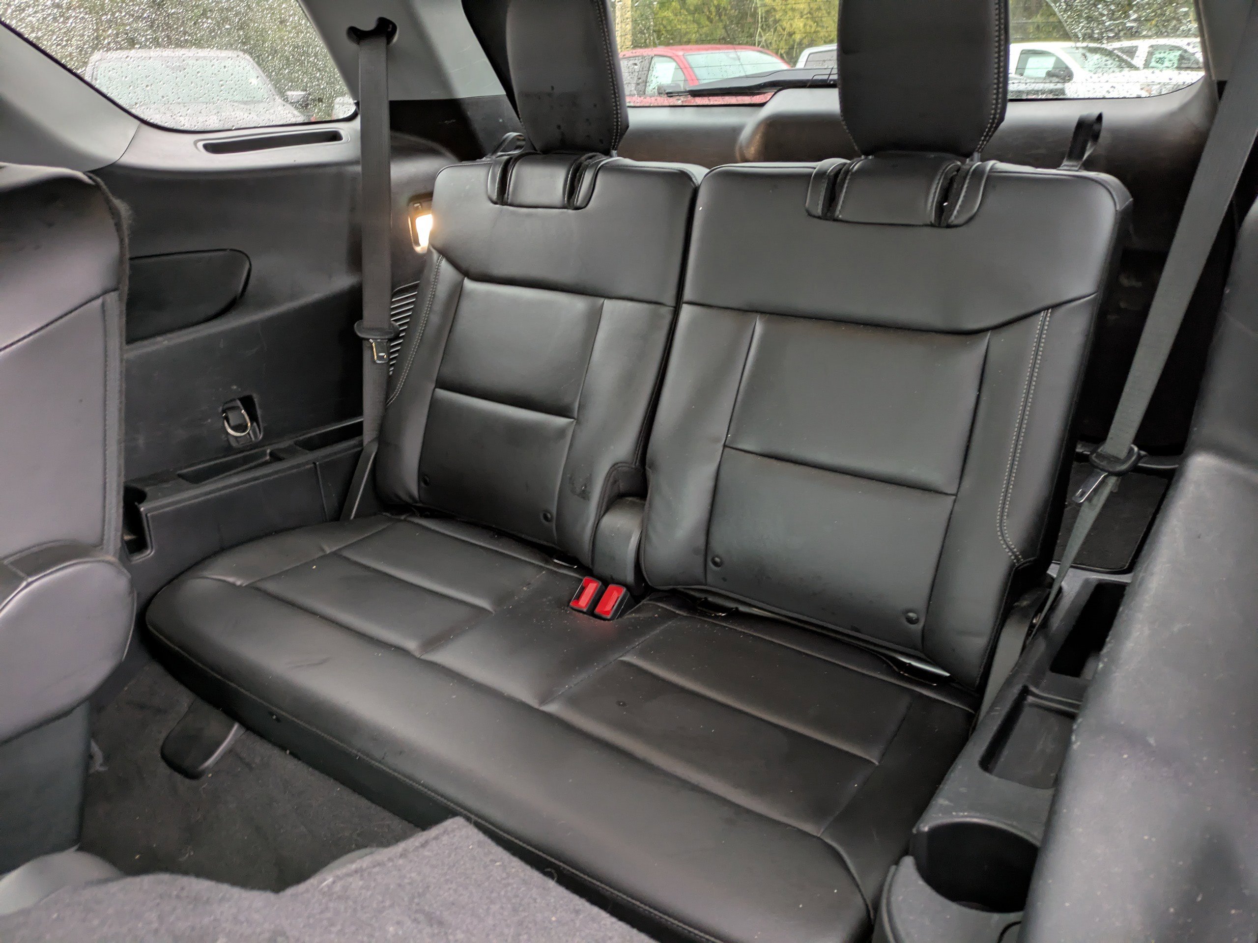 Used 2022 Ford Explorer XLT w/ Equipment Group 202A image 16