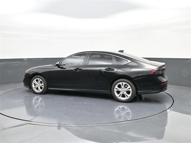 Used 2025 Honda Accord LX image 5