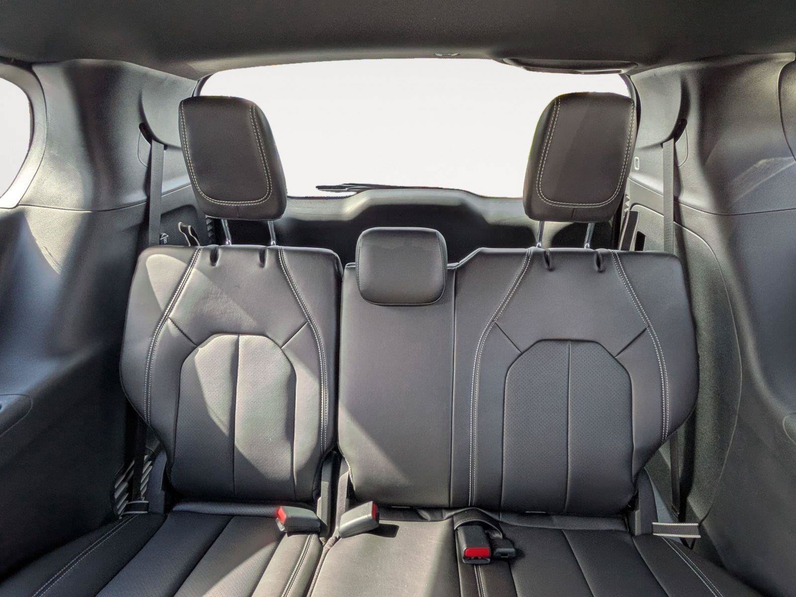 New 2026 Chrysler Voyager LX FWD image 19