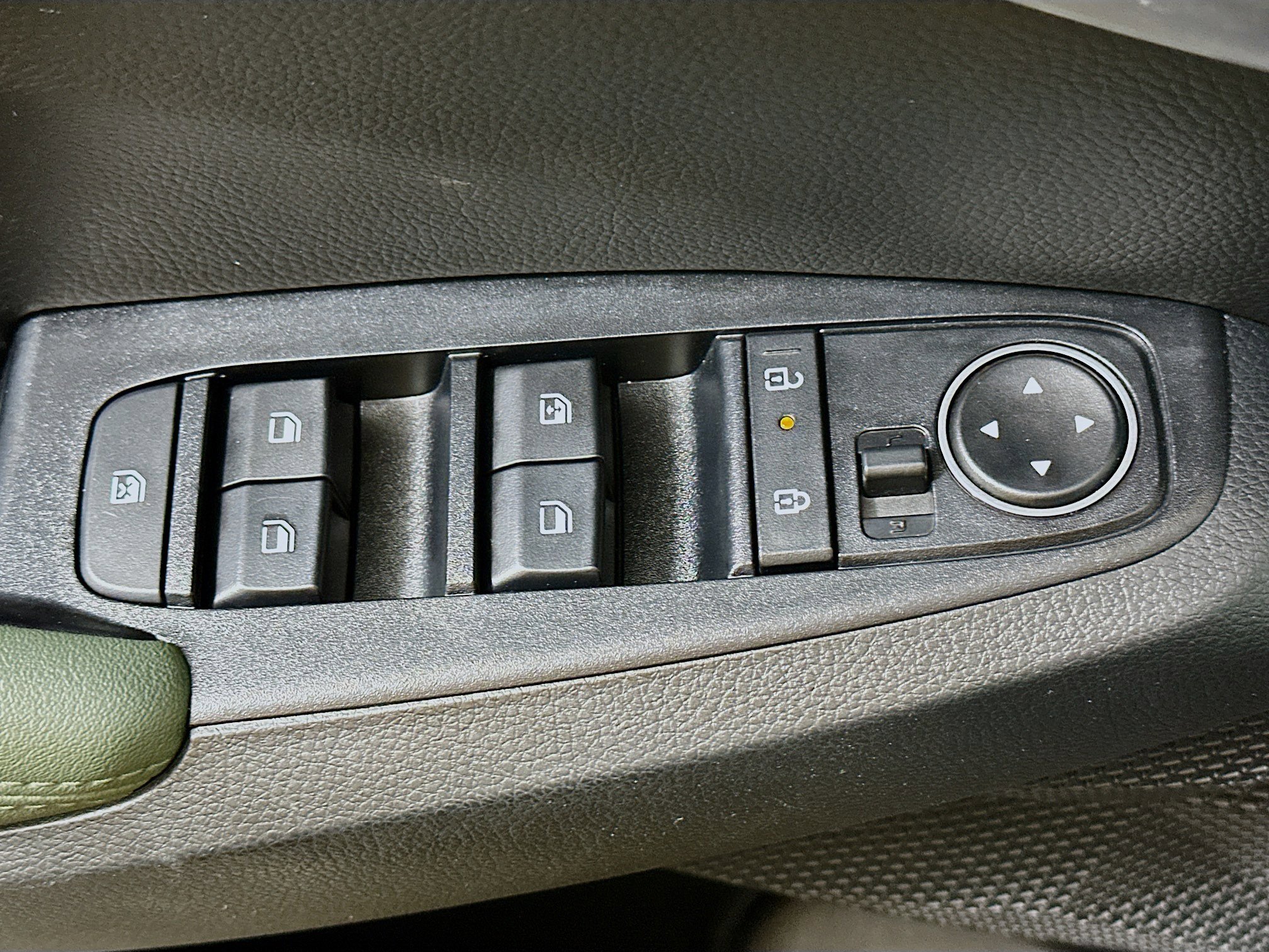 Used 2024 Kia Seltos SX image 15